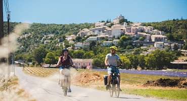 Rando Vaucluse - Balade à vélo entre Colorado Provençal et Pays de Banon