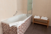 Salle de bains - Chambre Hôtel Sainte-Anne Salle de bains - Chambre Hôtel Sainte-Anne