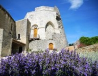Le donjon dans les lavandes Le donjon dans les lavandes