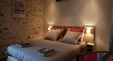 Bed and Breakfasts - La Maison Magnarelles