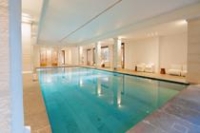 Spa : piscine intérieure