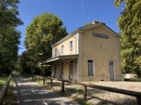Ancienne gare de Goult-Lumières Ancienne gare de Goult-Lumières