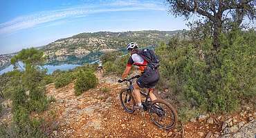 MTB-FFC Bereich Provence Verdon - MTB-Strecke n°33: Ginasservis