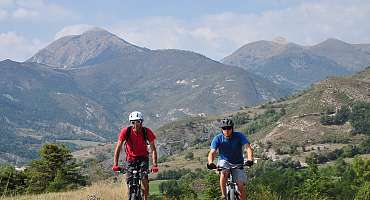 Espace VTT-FFC Des Sources aux Gorges du Verdon - Circuit n°17 : Le Tour des Faïsses - Niveau Bleu